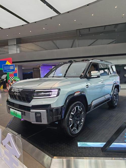 佛山311比亚迪方程豹硬派越野的爆款，英菲尼迪35周年与你共成长